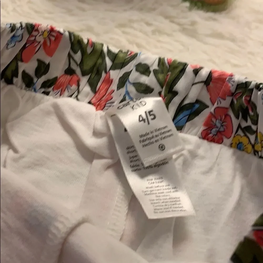 Carter Kids Skirt size 4/5 new